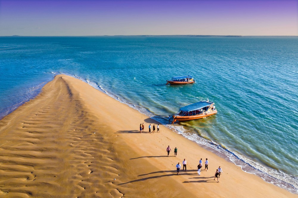 Sandbar business events boat