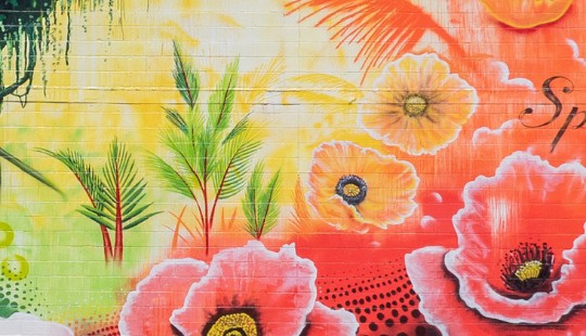 Mural painting of pink flowers