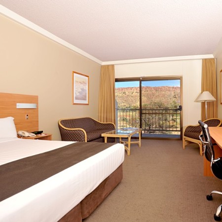 King guest room at DoubleTree Hilton Alice Springs