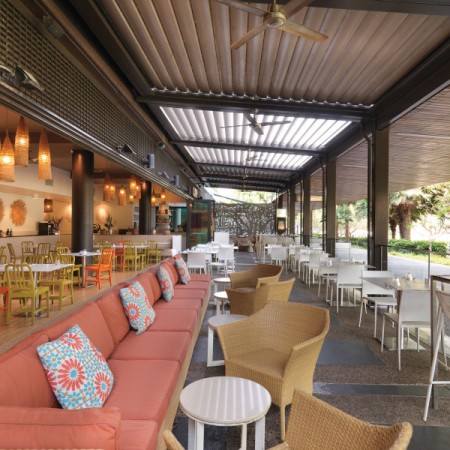 Curve Restaurant at Vibe Hotel Darwin Waterfront