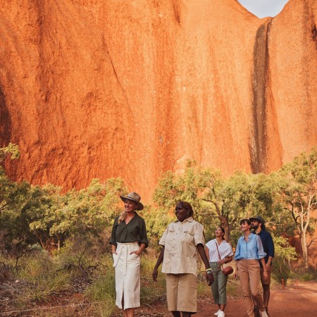 Group of people walking at Kantju Gorge 